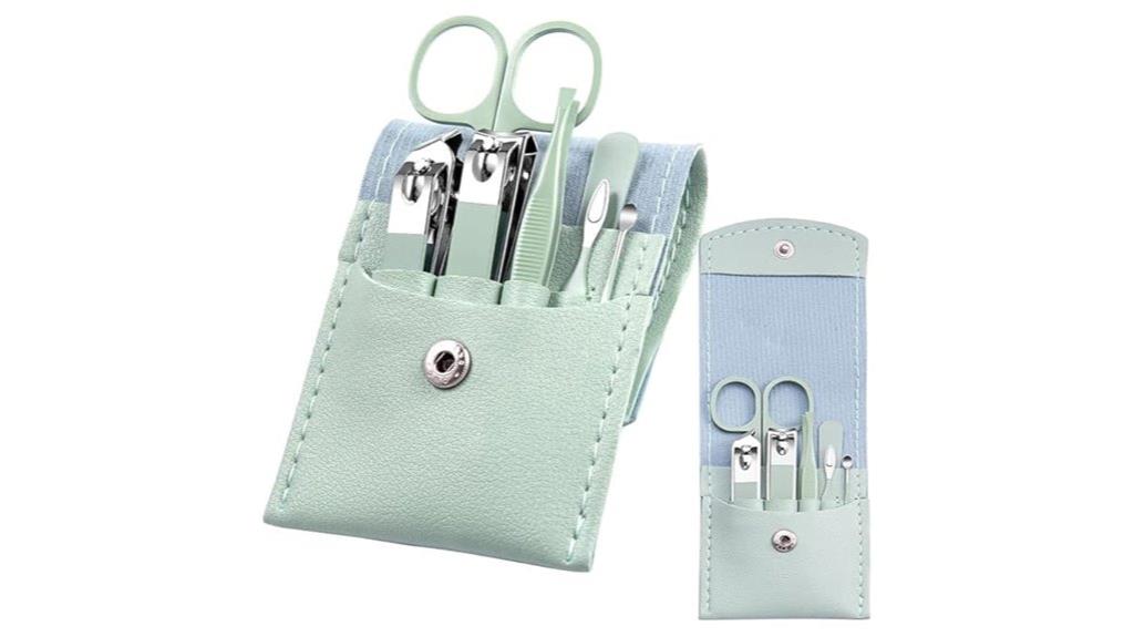 seven clippers travel kit