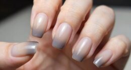 subtle everyday nail gradient